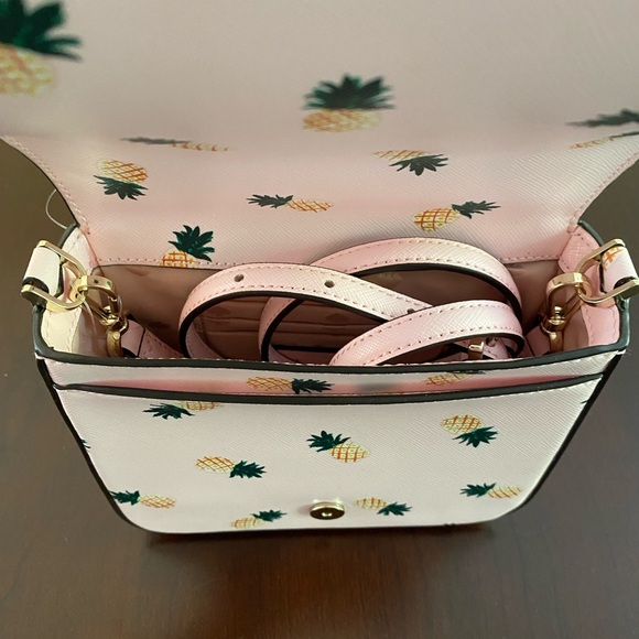 NWT Kate Spade Pink Mini Bag with Pineapple Design - Picture 3 of 4